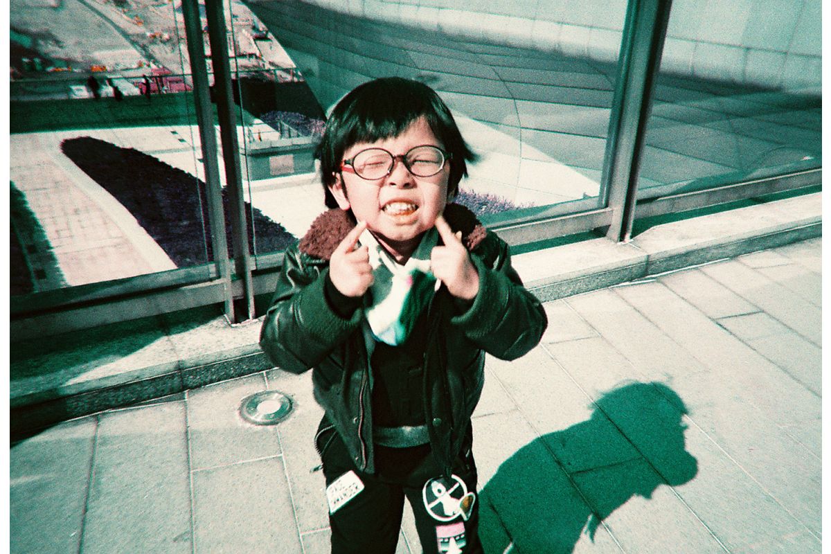 Simple Use Reloadable Film Camera LomoChrome Purple - Image 2