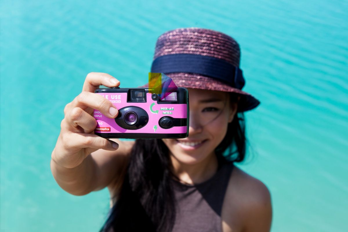 Simple Use Reloadable Film Camera LomoChrome Purple - Image 6